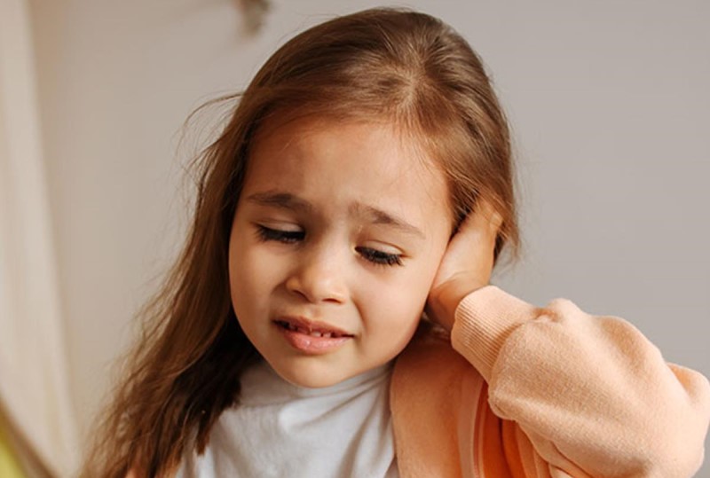 Causes of acute middle ear infection in children