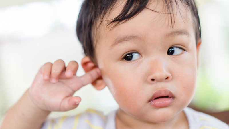 Signs Indicating a Child May Have Middle Ear Infections