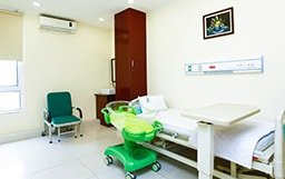 The space of the hospital room is luxurious and comfortable like being in a hotel