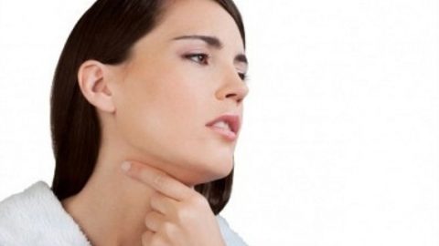 Đau rát vòm họng có phải bị ung thư vòm họng?