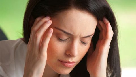 Đau nửa đầu kèm theo buồn nôn là bệnh gì?